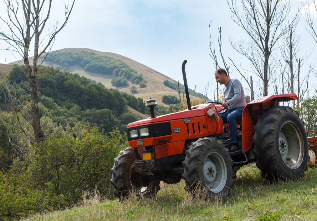 1 TRACTOR - 1 VILLAGE (LORI REGION)