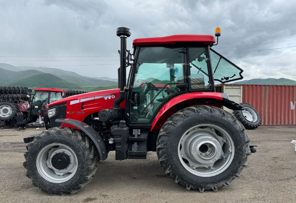 1 TRACTOR - 1 VILLAGE (LORI REGION)